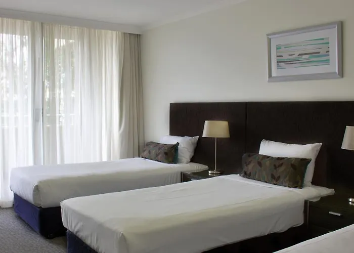 Pacific Suites Canberra